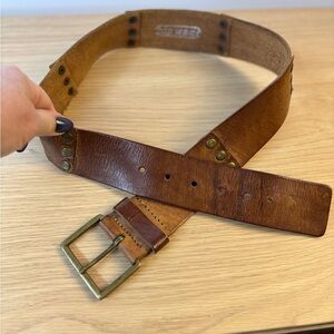 Rustic Vintage “Hipwear”Brown Leather Belt with‎ Goldtone Accents. Made in India